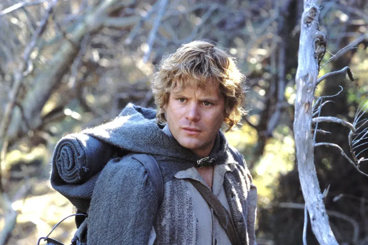 Sean Astin jako Samwise Gamgee w "Władcy Pierścieni". Jego role w filmach i serialach to niezapomniane kreacje.