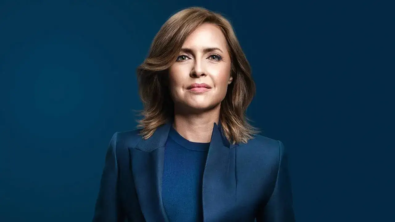 Agnieszka Gozdyra, w wieku, który pozwala jej cieszyć się życiem z mężem i dziećmi, prezentuje się pewnie.